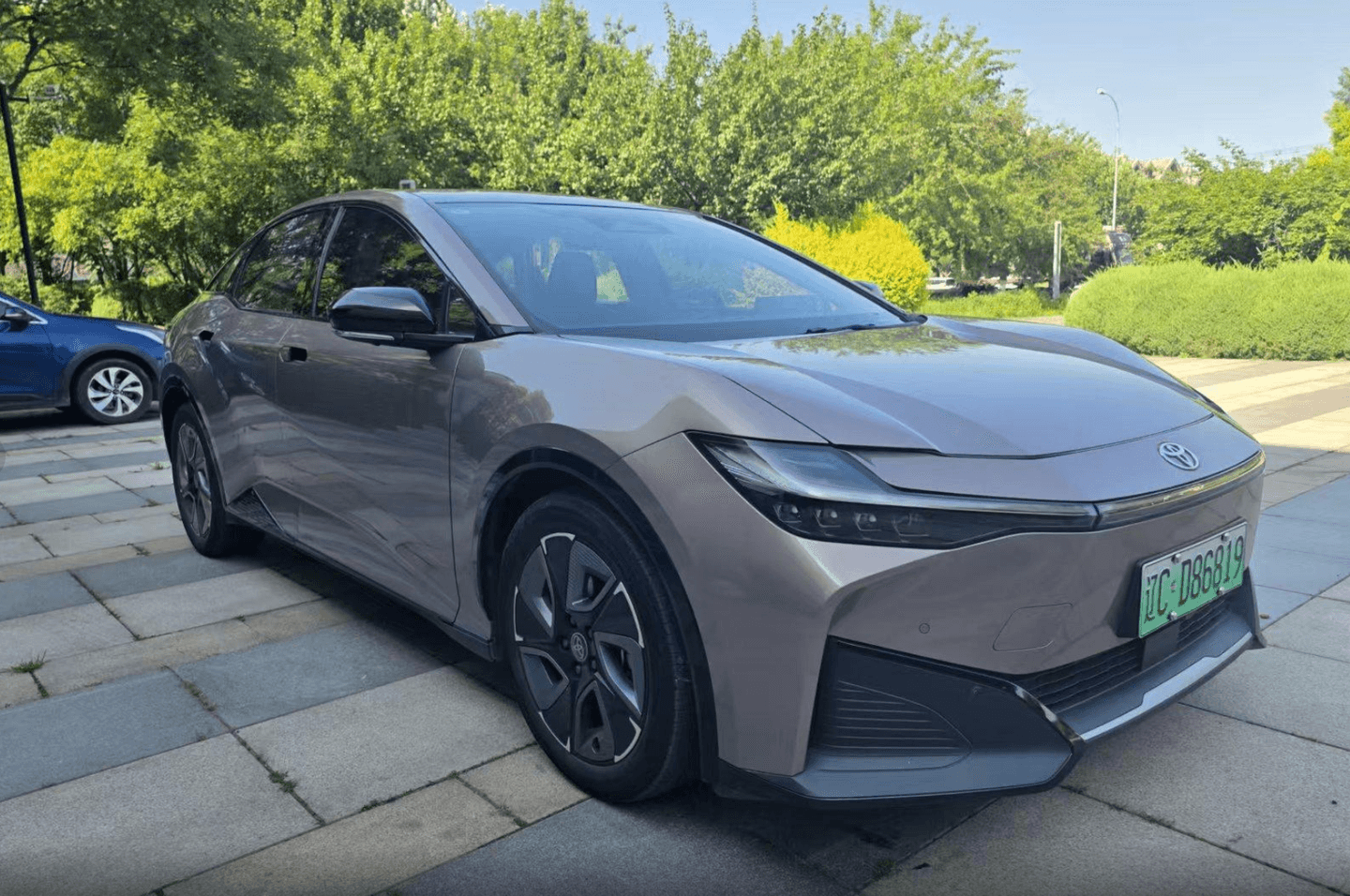 TOYOTA bZ3 Long Range